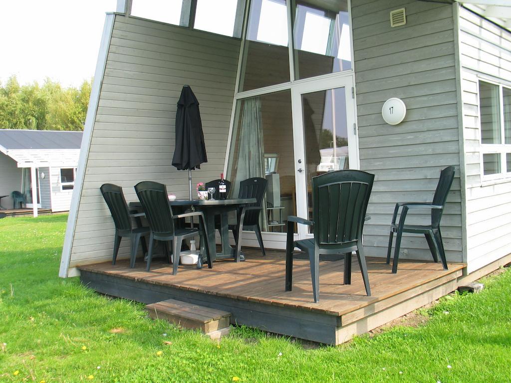 Nakskov Fjord Camping & Cottages Номер фото